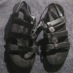 Vionic Amber Black Leather Adjustable Sandals Size 10